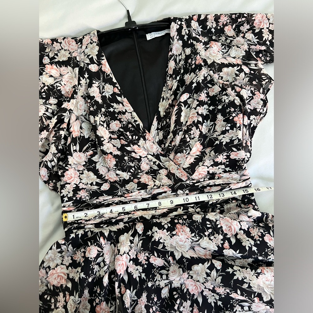 Ieena Mac Duggal Black multi floral flutter sleeve maxi dress (10) - Picture 5 of 10